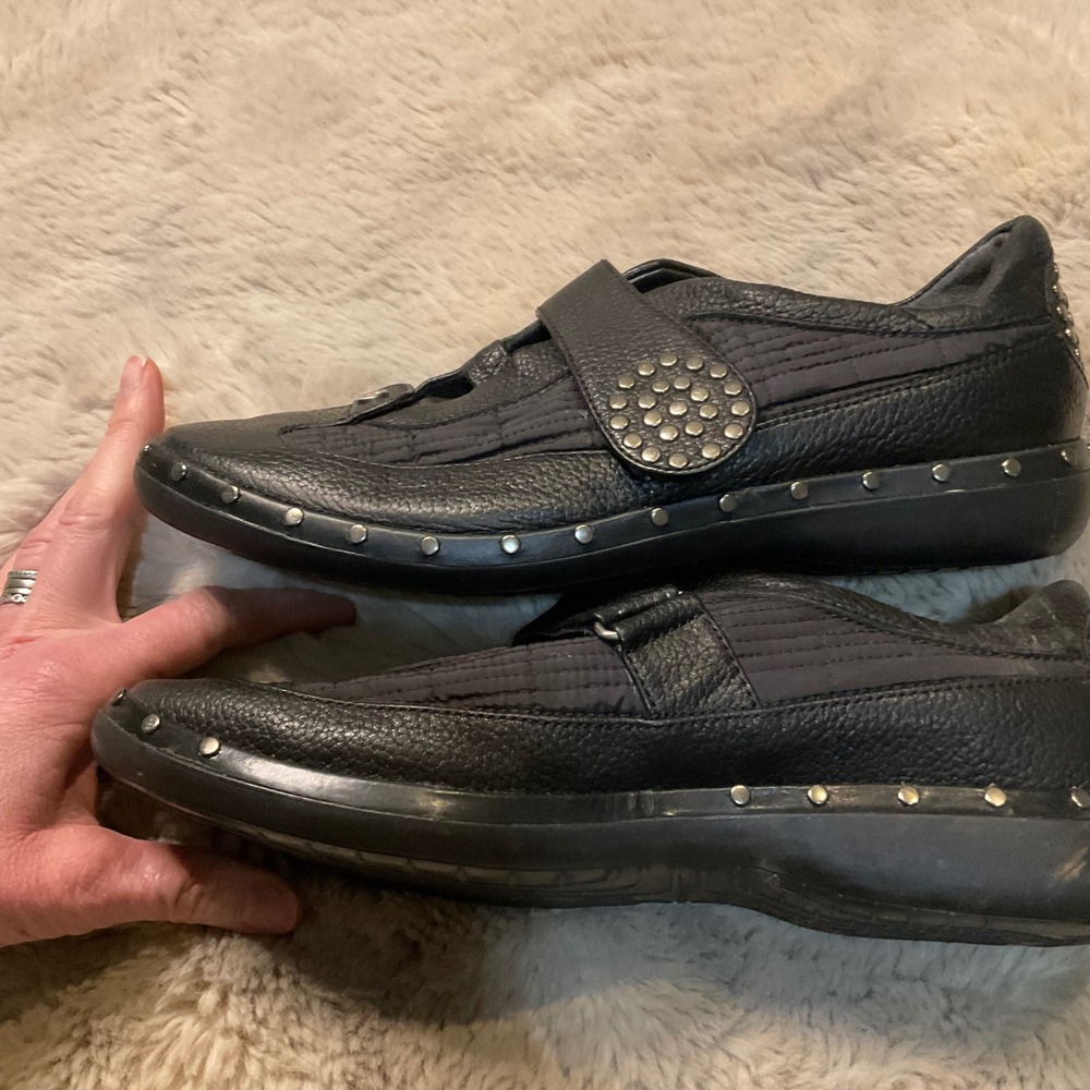 Stuart Weitzman Black Leather Studded Sneakers Size 9 Womens‎ - Picture 4 of 9